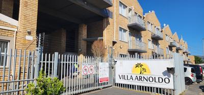 Apartment / Flat For Rent in Strand, Strand